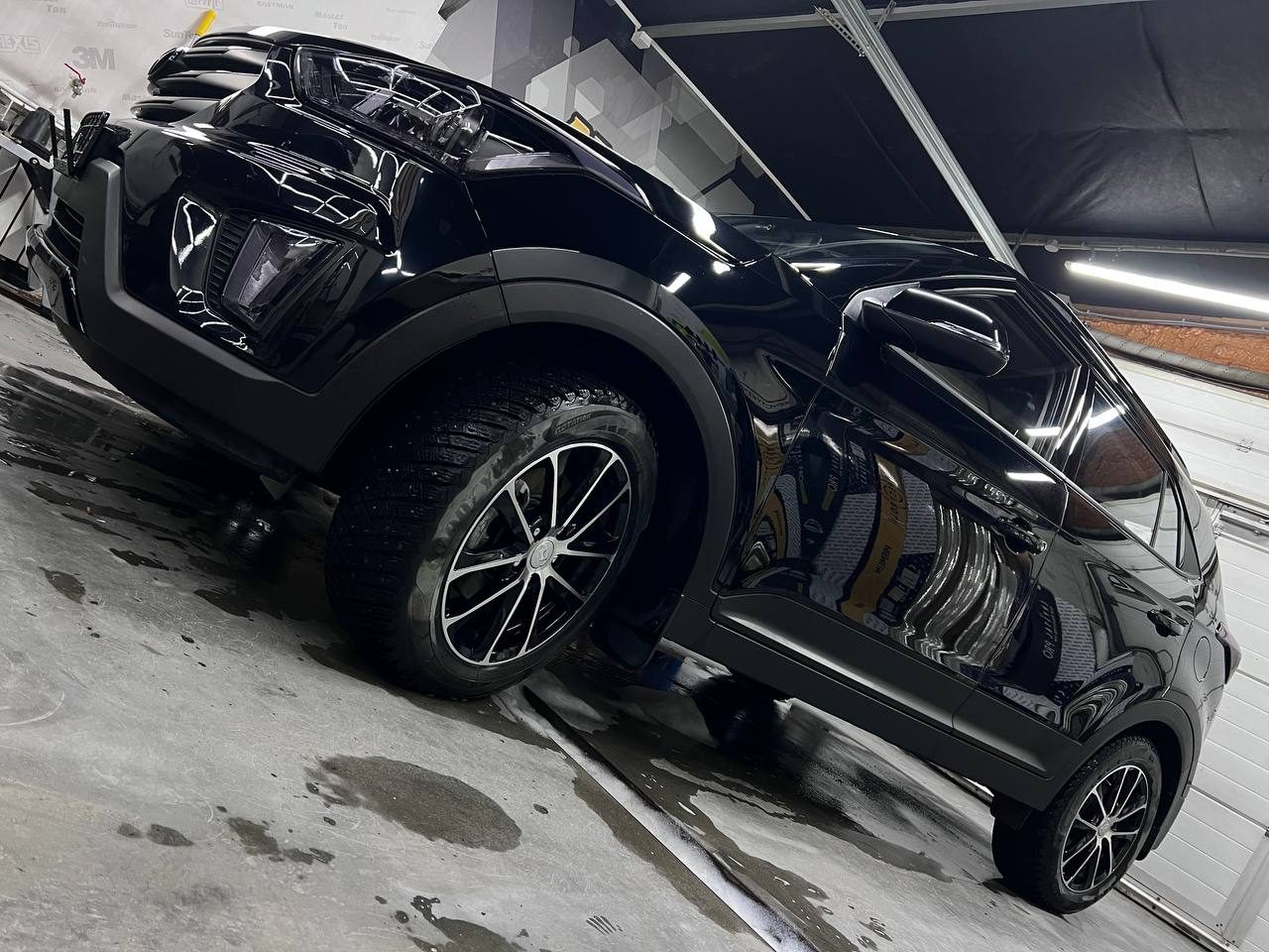 Работа студии МастерТон на Hyundai — Автовинил