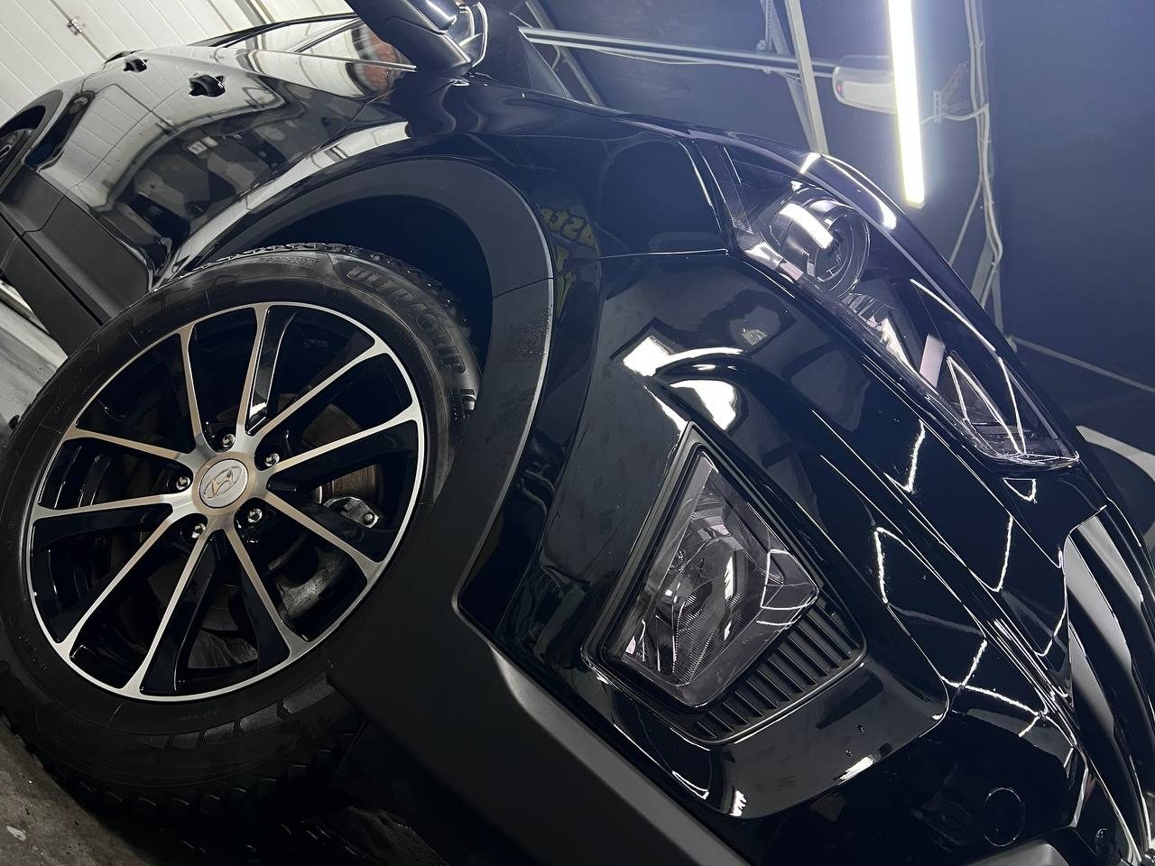 Работа студии МастерТон на Hyundai — Автовинил