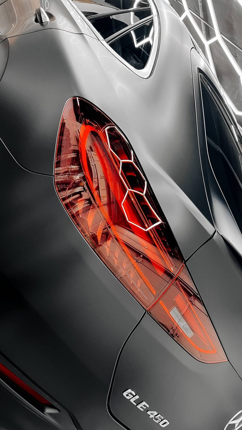 Работа студии МастерТон на Mercedes-Benz — Бронирование плёнкой