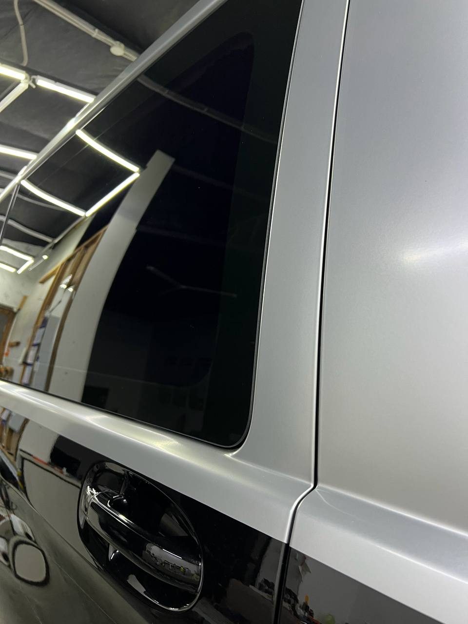 Работа студии МастерТон на Mercedes-Benz — Бронирование плёнкой