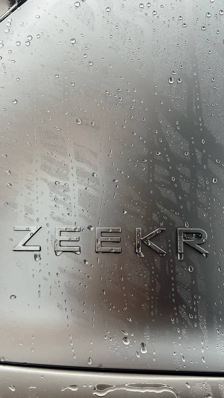 Работа студии МастерТон на Zeekr — Автовинил