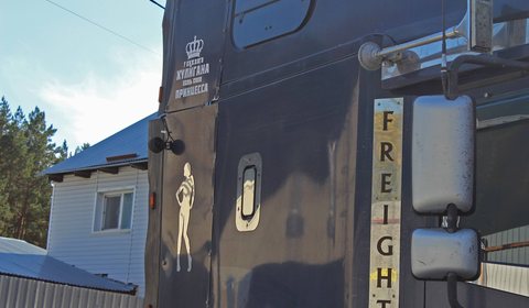 Freightliner · бронестекло